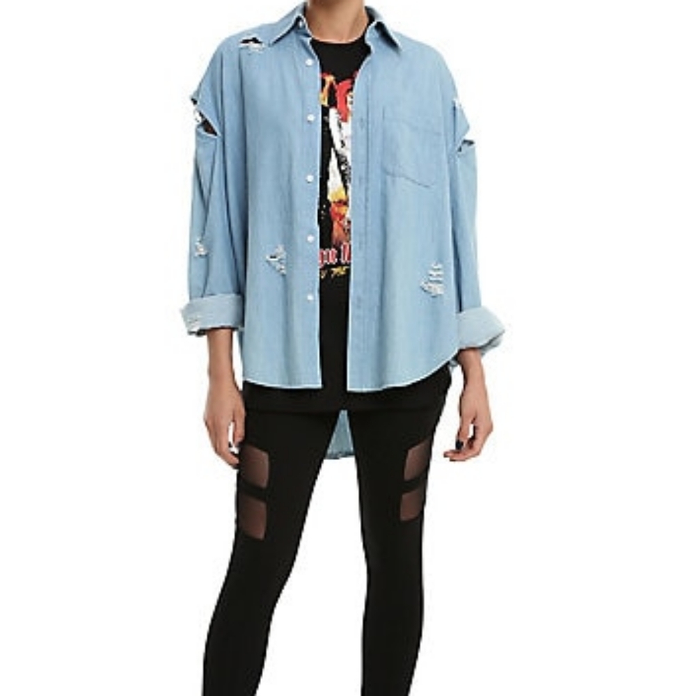 Chambray Slit Button Up - Picture 4 of 4